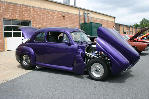 purple car